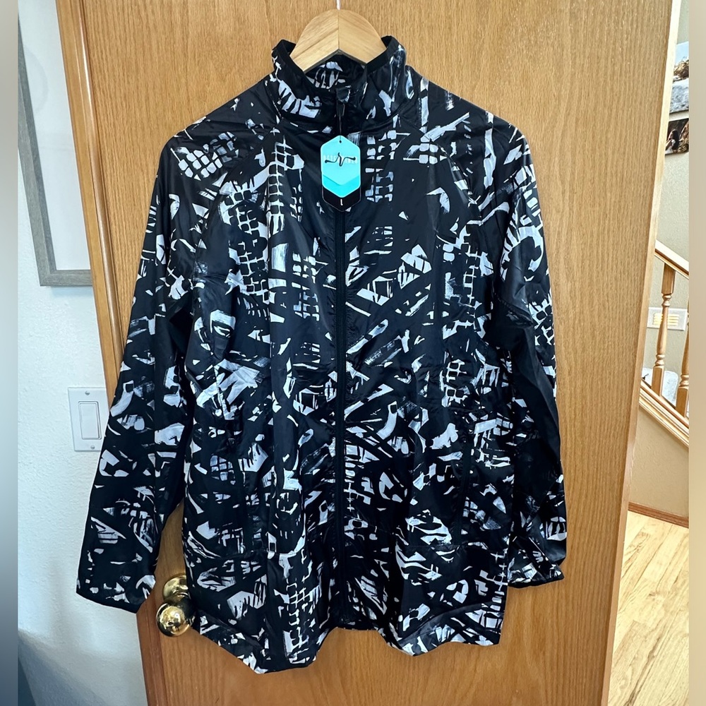 LulaRoe Rise Determind lightweight jacket. Size Large. NWT.